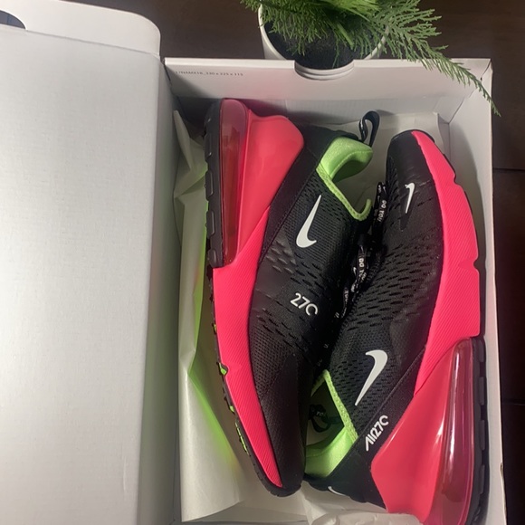 Nike Women’s Air Max 270 size W 11 - Picture 5 of 5